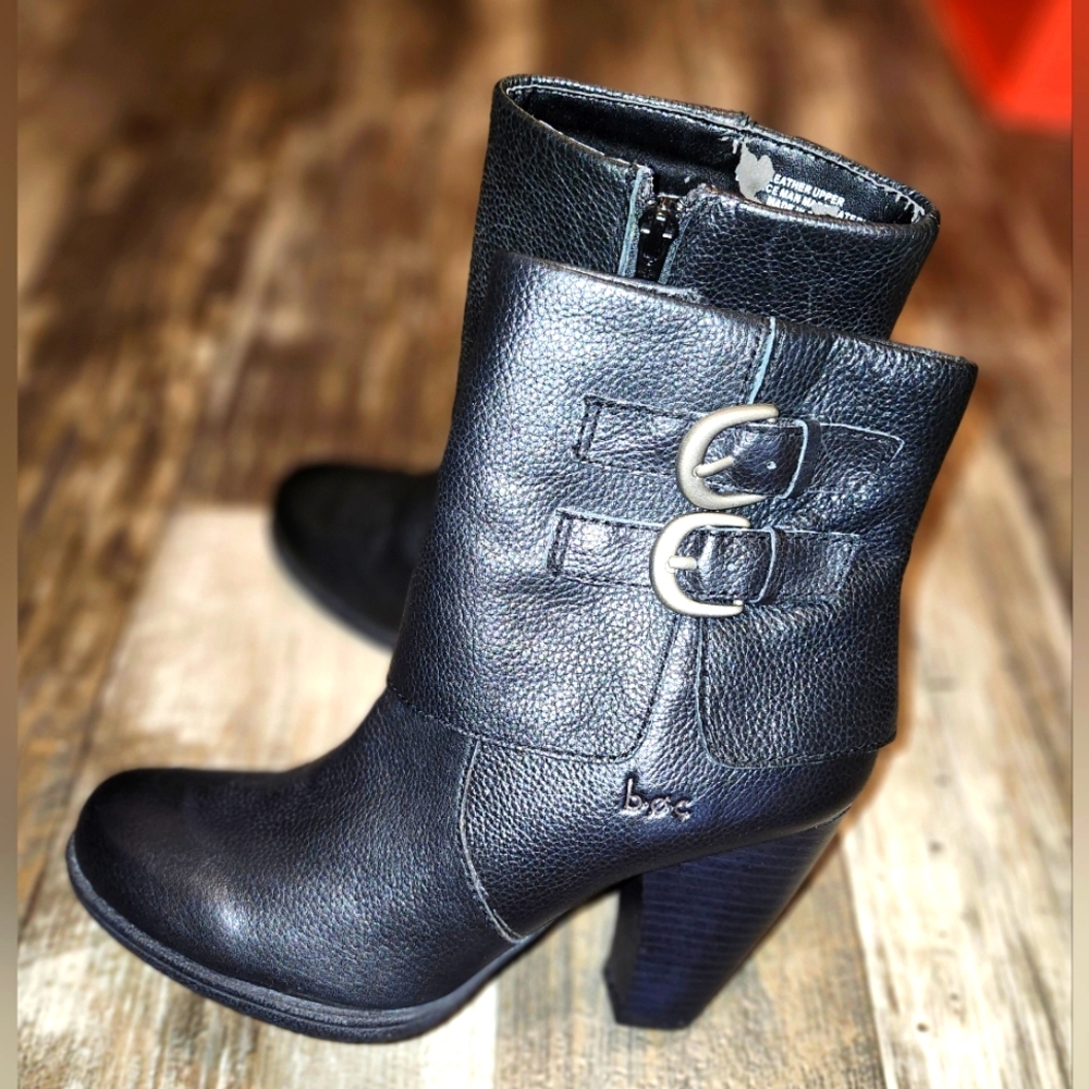 Boc black leather ankle boots Size 7.5 EUC